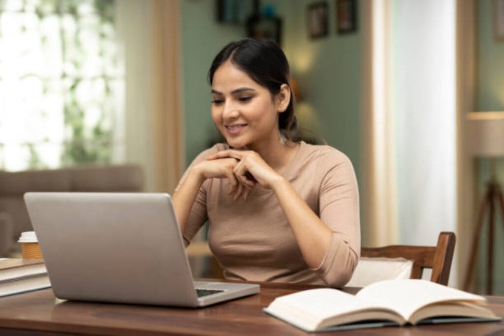 Free Laptop Yojana 2024